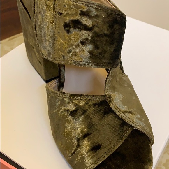 Interlock Block - Picture 4 of 6